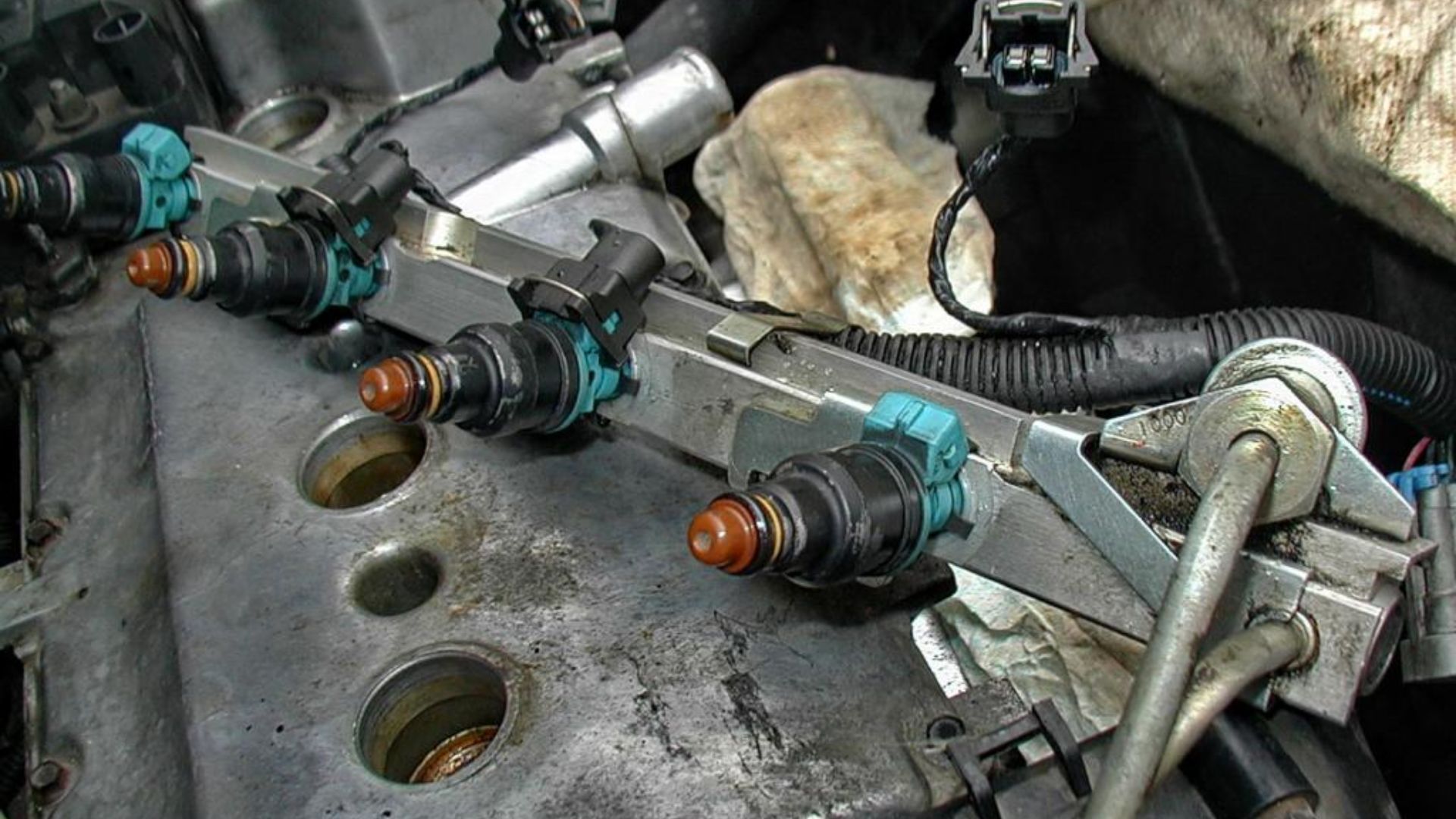 How Does Fuel Injector Cleaning Boost Performance