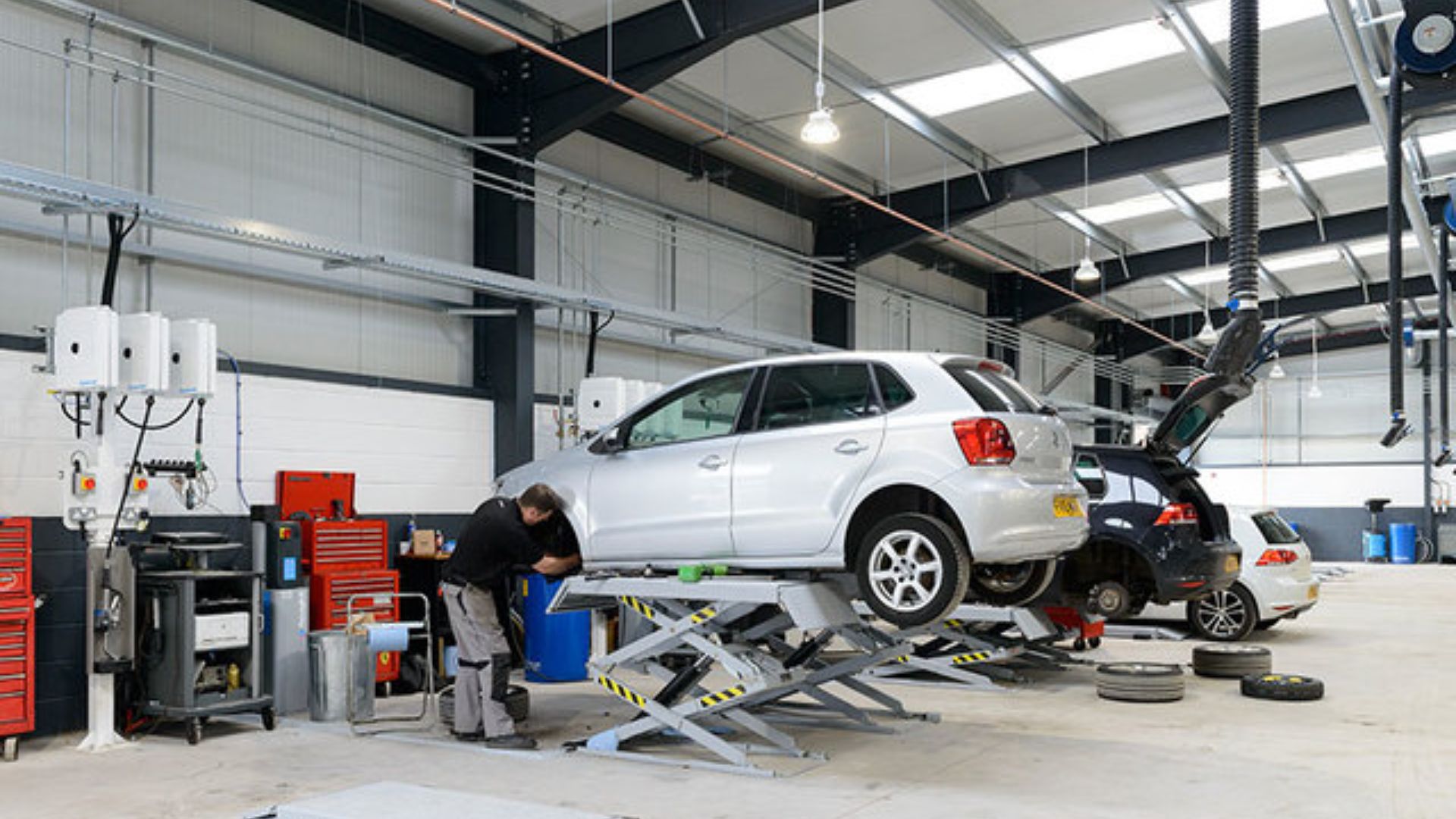 The Ultimate Guide to Car Servicing 