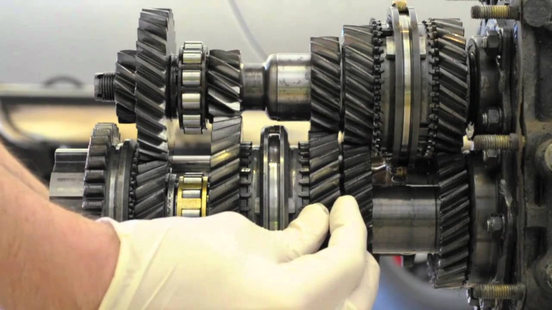 How Does Gearbox Repair Impact Fuel Efficiency